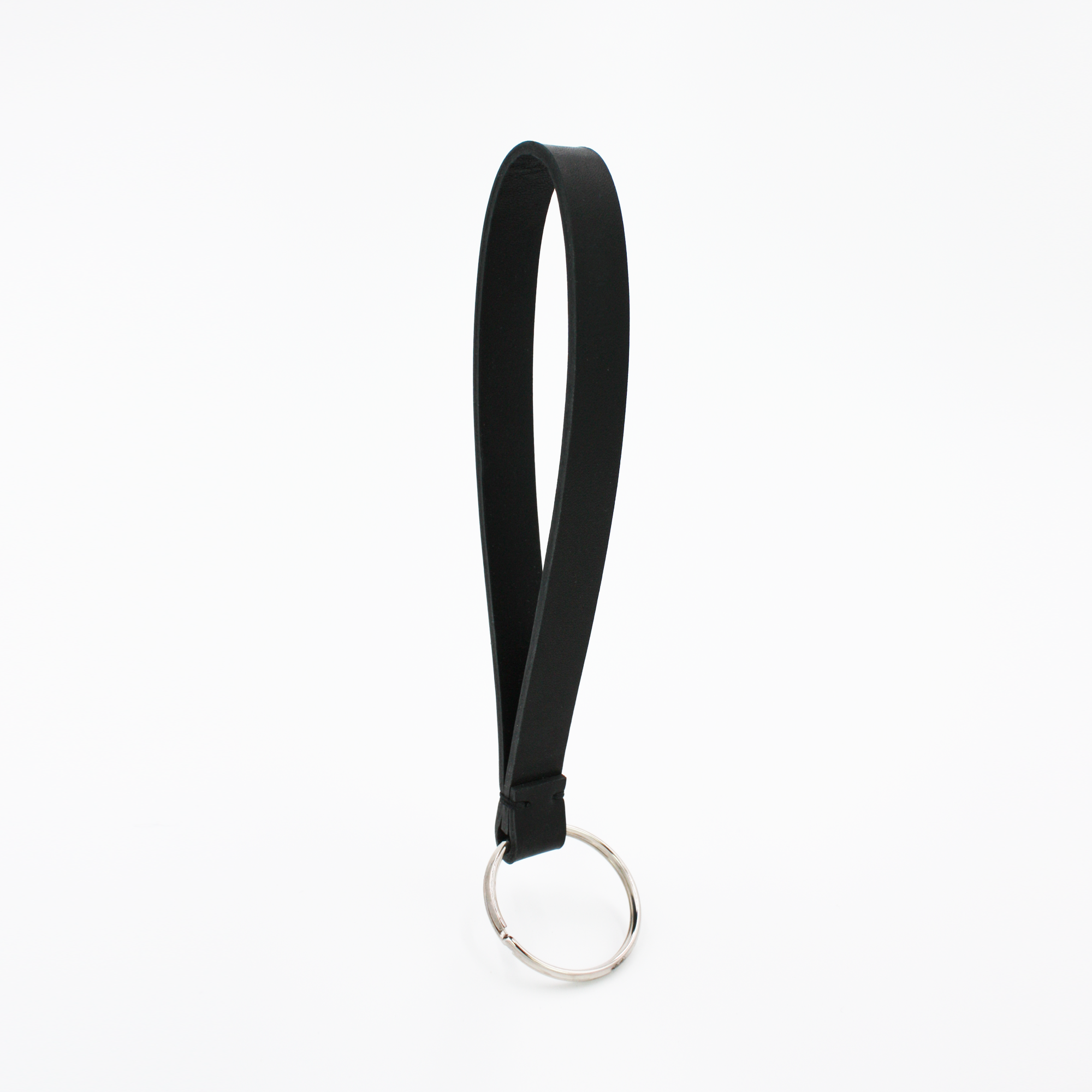 NIVA keychain | black