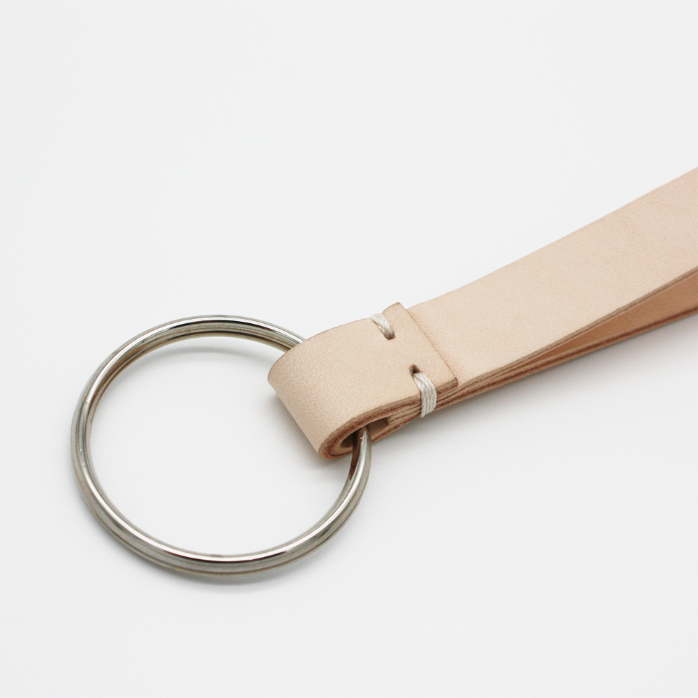 NIVA keychain | natural