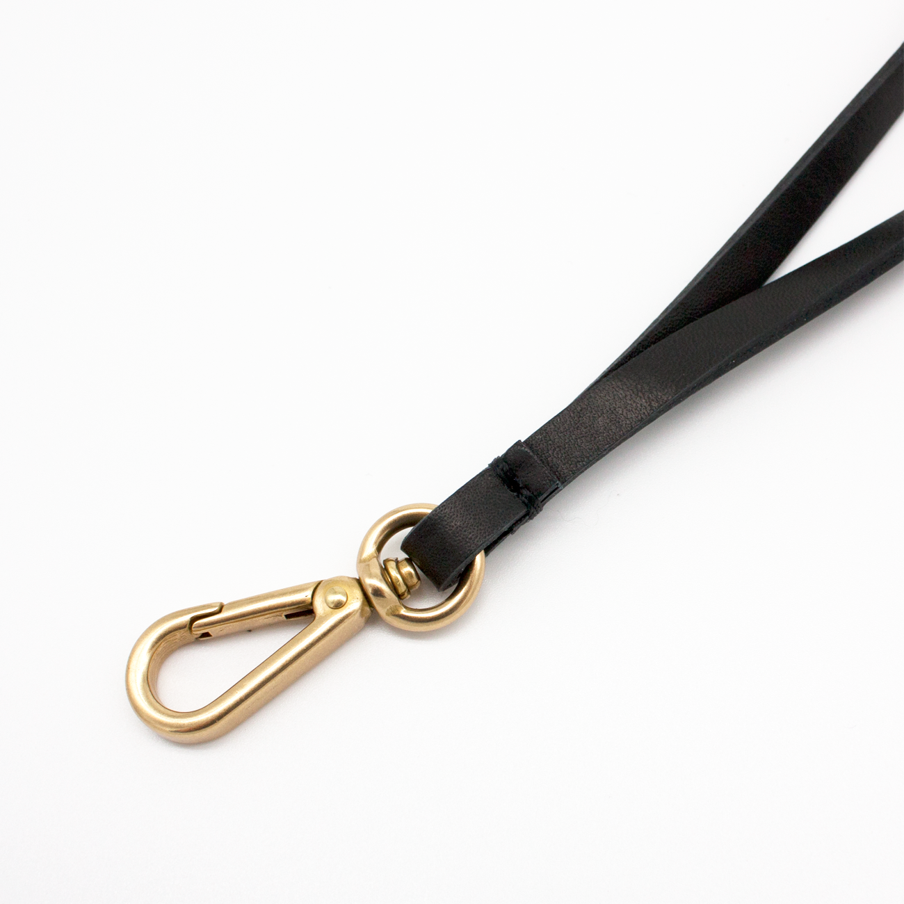 SarahJohann_TUVshort_black_2.png