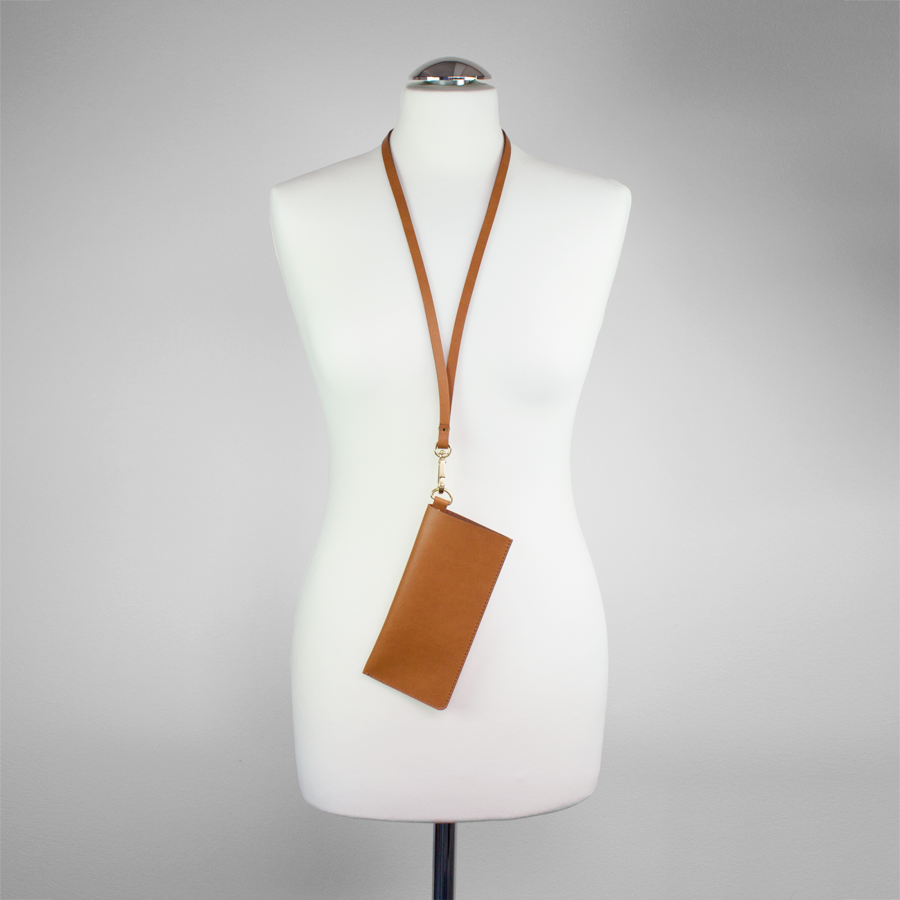 SarahJohann_TUVshort_cognac_LYKplus_cognac_2.png